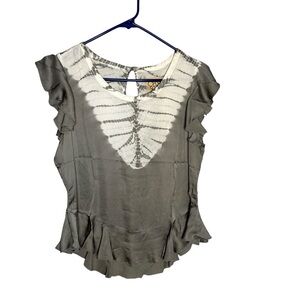Chaser Gray and White Women's Top NWT